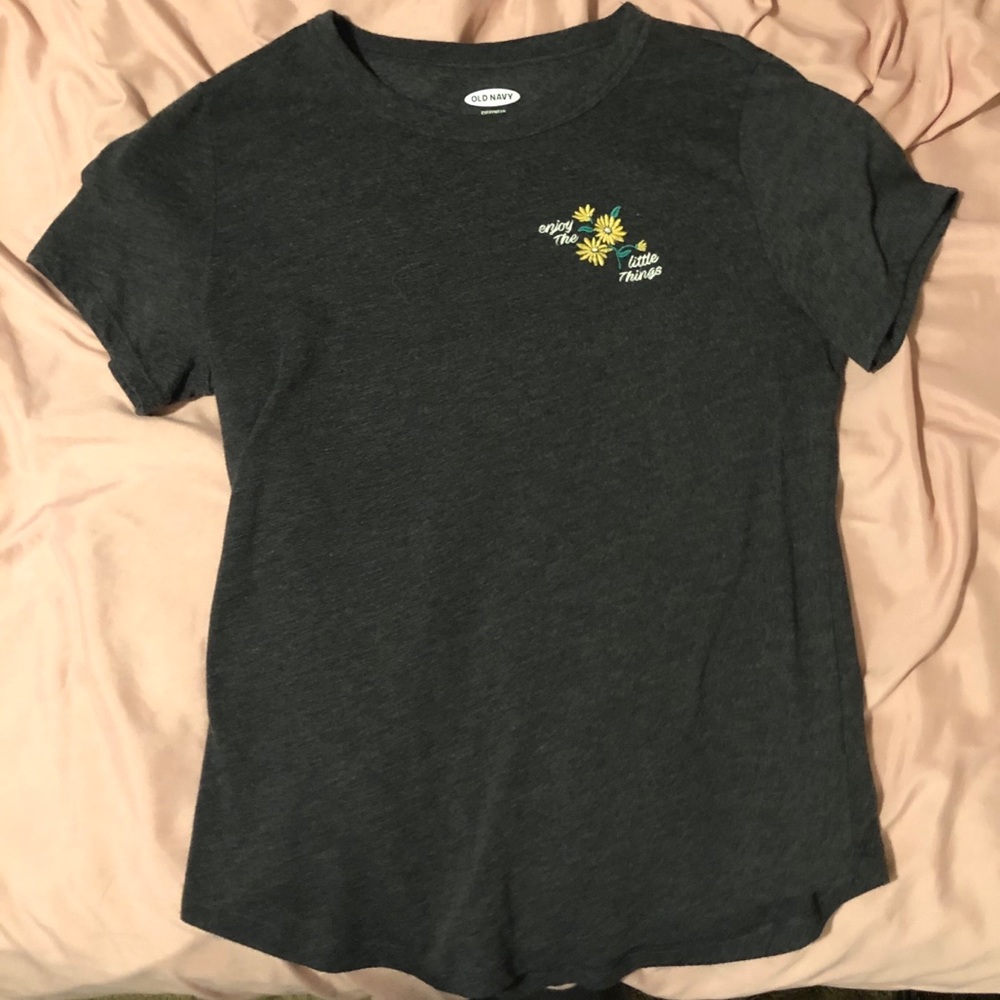 Old Navy Gray Graphic T-Shirt